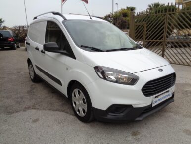 Ford Transit Courier tdci